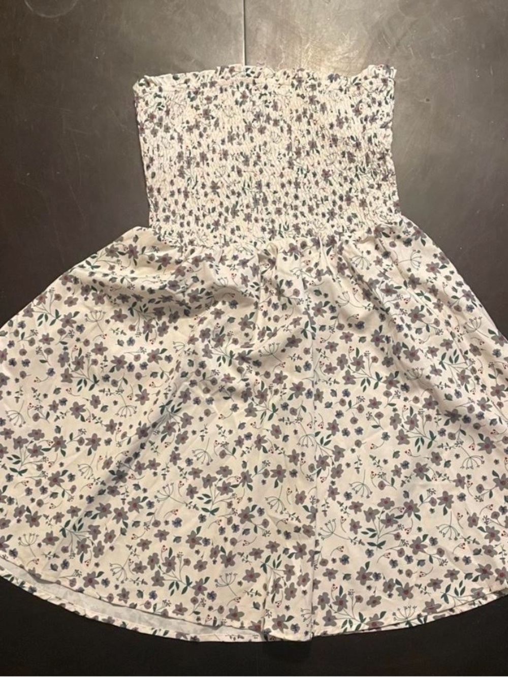 Women’s  White Floral Smocked Sundress